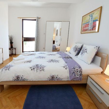 Beautiful Apartments First Row To The Sea Porec Bagian luar foto