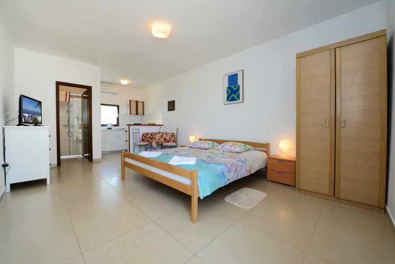 Beautiful Apartments First Row To The Sea Porec Bagian luar foto